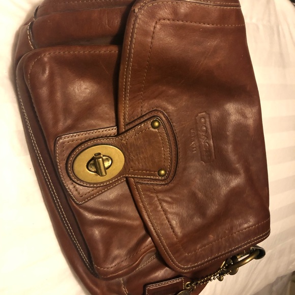 Coach💕limited edition Hobo bag💕l - Picture 2 of 3